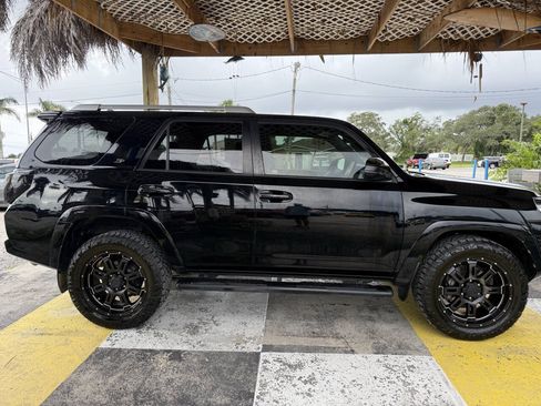 Used 2016 Toyota 4Runner SR5 RWD image 3