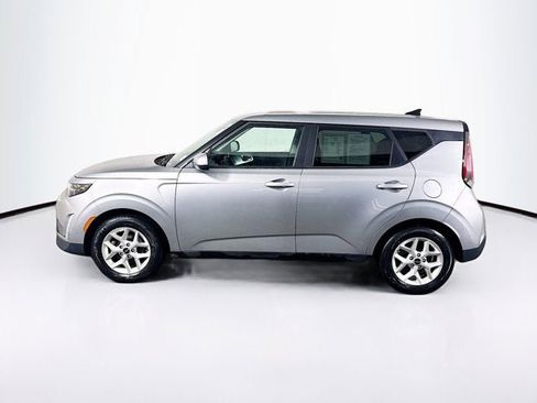 Certified 2023 Kia Soul LX w/ LX Technology Package image 1