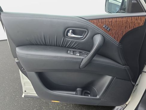 Used 2019 Nissan Armada Platinum w/ Captain's Chairs Package RWD image 26