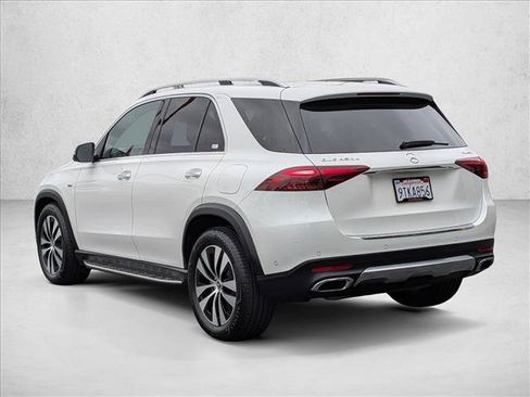 Certified 2025 Mercedes-Benz GLE 450e 4MATIC image 8