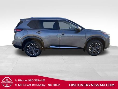 New 2026 Nissan Rogue Platinum w/ Tech Package AWD/4WD image 5