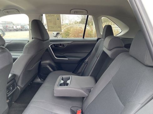 Used 2024 Toyota RAV4 LE image 16