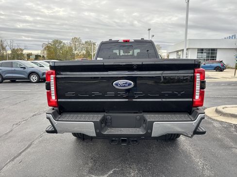 New 2026 Ford F350 Lariat w/ FX4 Off-Road Package image 14