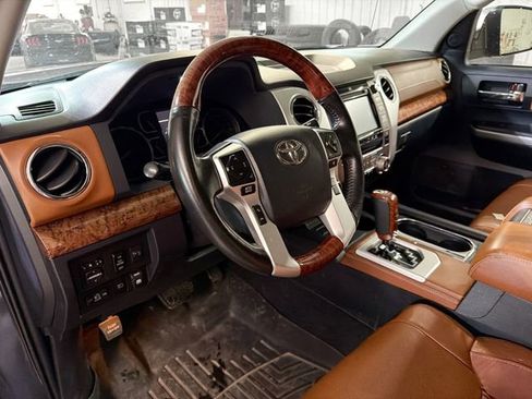 Used 2018 Toyota Tundra Platinum image 8