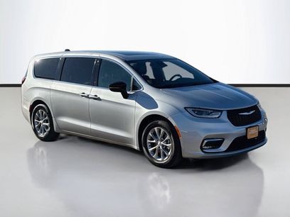 Certified 2026 Chrysler Pacifica Limited