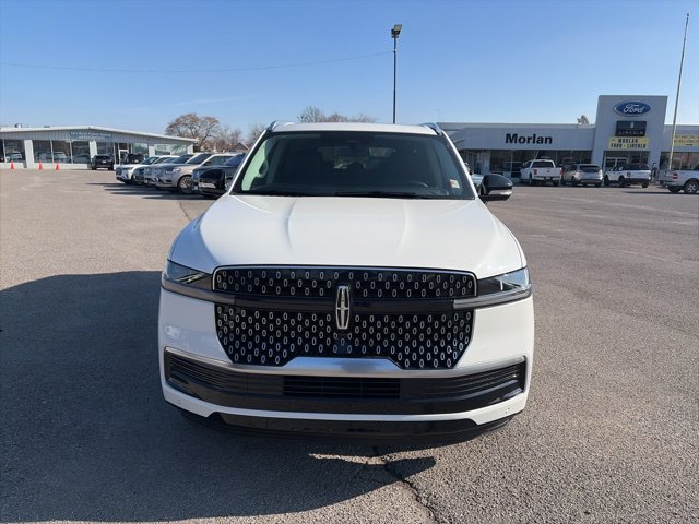 New 2025 Lincoln Navigator Reserve AWD/4WD image 9