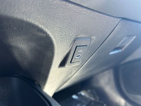 Used 2025 Toyota Corolla SE FWD image 32