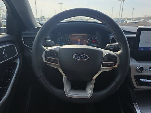 Certified 2024 Ford Explorer XLT w/ Equipment Group 202A AWD/4WD image 25