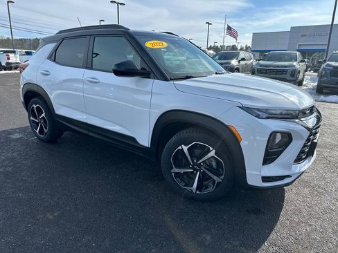 Used 2022 Chevrolet TrailBlazer RS w/ Technology Package image 7