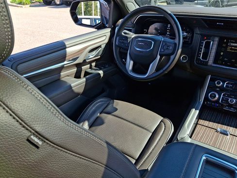 Used 2024 GMC Yukon Denali w/ Max Trailering Package AWD/4WD image 13
