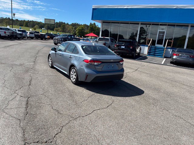 Used 2025 Toyota Corolla LE FWD image 29
