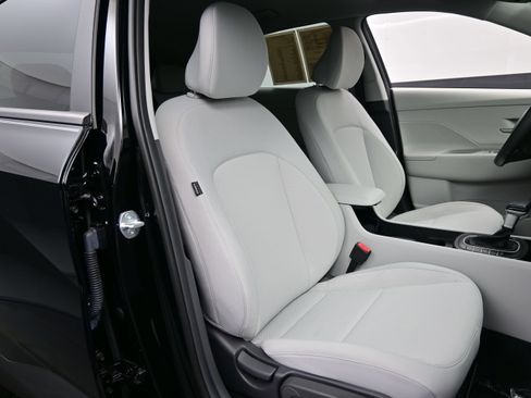 Used 2025 Hyundai Kona SEL AWD/4WD image 14