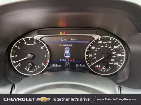 Used 2024 Nissan Altima 2.5 SV FWD image 16