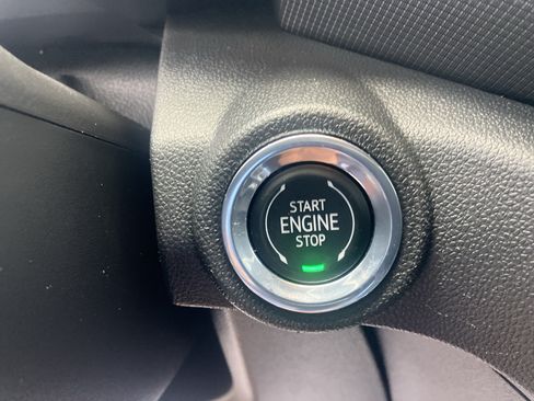 Used 2023 Chevrolet TrailBlazer RS w/ Sun and Liftgate Package AWD/4WD image 27
