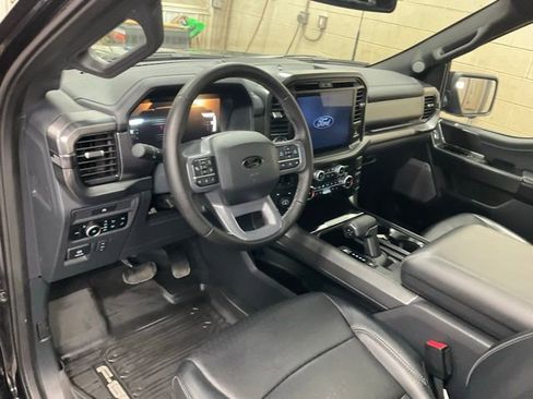Used 2025 Ford F150 Lariat AWD/4WD image 6
