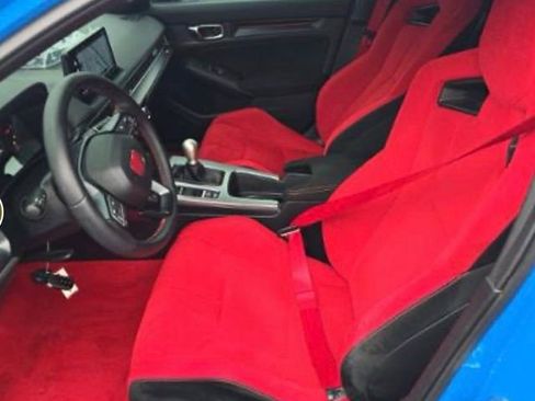 Used 2025 Honda Civic Type R image 7