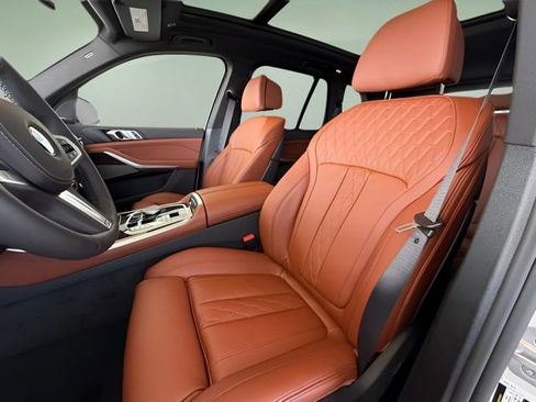 Used 2026 BMW X5 sDrive40i w/ M Sport Package image 19