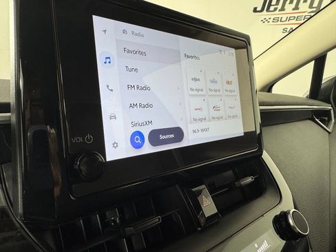 Used 2026 Toyota Corolla LE FWD image 21
