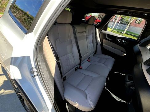Used 2026 Volvo XC60 B5 Plus w/ Protection Package Premier AWD/4WD image 38