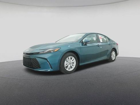 New 2026 Toyota Camry LE image 17