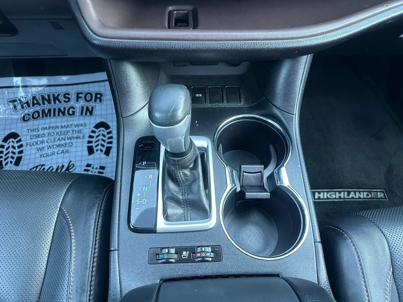 Used 2019 Toyota Highlander Limited FWD image 32