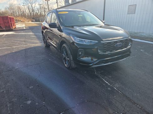 New 2026 Ford Escape ST-Line Elite w/ Equipment Group 501A AWD/4WD image 8