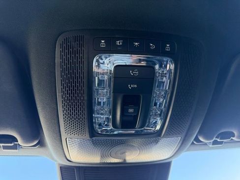 Used 2021 Mercedes-Benz GLS 580 4MATIC image 6