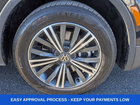 Used 2024 Volkswagen Tiguan Wolfsburg Edition FWD image 12
