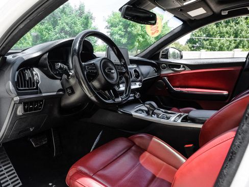 Used 2020 Kia Stinger GT2 AWD/4WD image 19