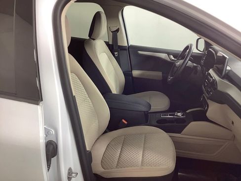 Used 2020 Ford Escape SE Sport image 8