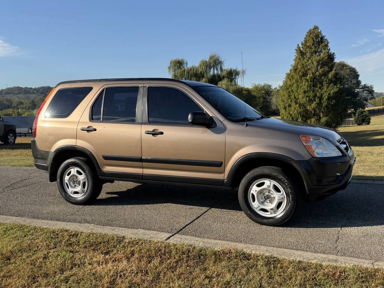 Used 2003 Honda CR-V LX image 13