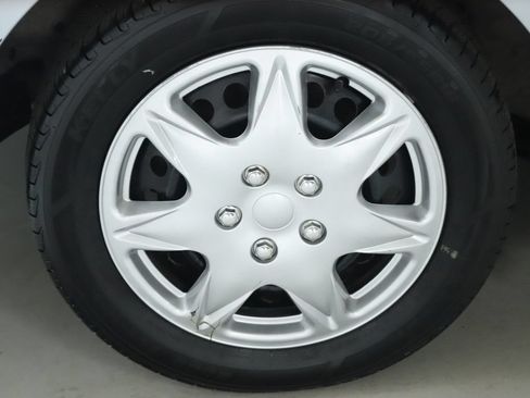 Used 2018 Subaru Impreza 2.0i AWD/4WD image 12