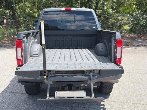 Certified 2022 Ford F250 Lariat w/ Tremor Off-Road Package AWD/4WD image 4