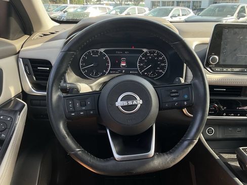 Used 2023 Nissan Rogue SV w/ SV Premium B Package AWD/4WD image 35
