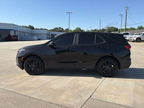 Used 2024 Chevrolet Equinox LS w/ Midnight Edition FWD image 8