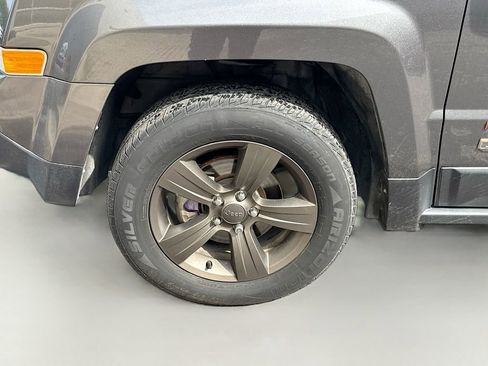 Used 2016 Jeep Patriot 75th Anniversary w/ Power Value Group image 27