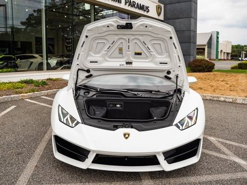 Used 2018 Lamborghini Huracan LP 580-2 image 38