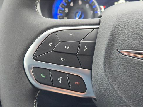 New 2026 Chrysler Voyager LX image 29