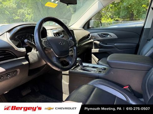 Used 2020 Chevrolet Traverse RS AWD/4WD image 3