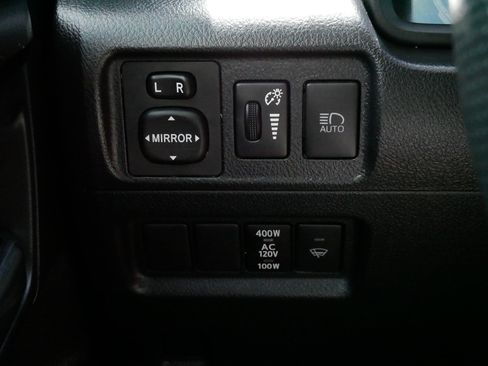 Used 2024 Toyota 4Runner TRD Off-Road Premium AWD/4WD image 28