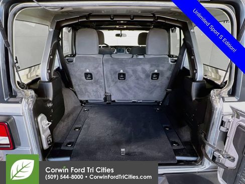Used 2021 Jeep Wrangler Unlimited Sport AWD/4WD image 14