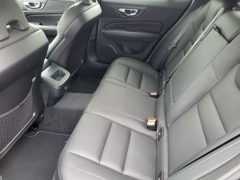 Certified 2024 Volvo V60 B5 Cross Country Plus AWD/4WD image 23