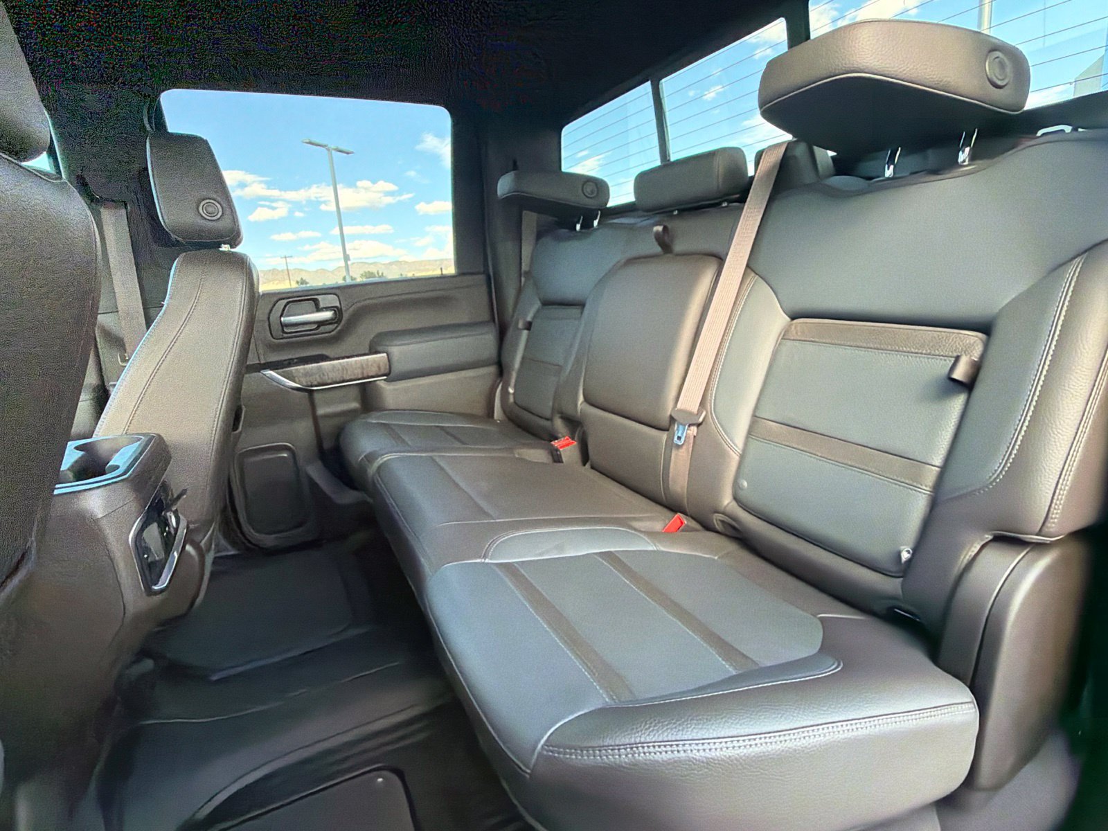 Used 2022 GMC Sierra 3500 Denali AWD/4WD image 23