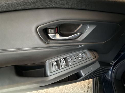 Used 2023 Honda Accord EX image 15