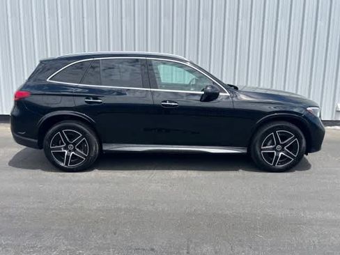 Used 2026 Mercedes-Benz GLC 300 image 7
