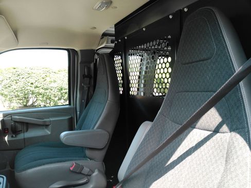 Certified 2025 Chevrolet Express 2500 w/ Driver Convenience Package RWD image 11