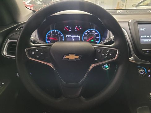 Used 2018 Chevrolet Equinox LT FWD image 17