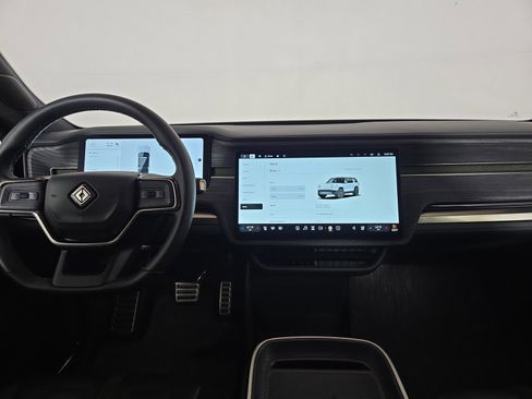 Used 2024 Rivian R1S Adventure AWD/4WD image 27