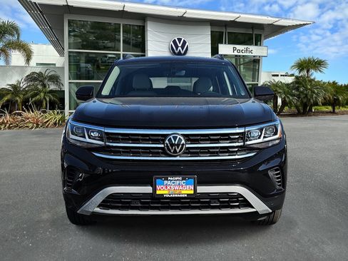 Used 2023 Volkswagen Atlas SE w/ Panoramic Sunroof Package FWD image 2