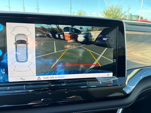 New 2026 Volkswagen Atlas SE image 19